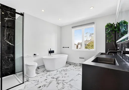 Maison à étages à vendre - 3693 Rue Asselin, Longueuil, J4M2Y1