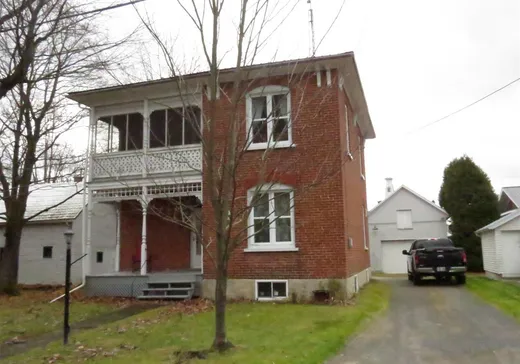 Two or more stories for sale - 6 Rue Bay, Ormstown, J0S1K0