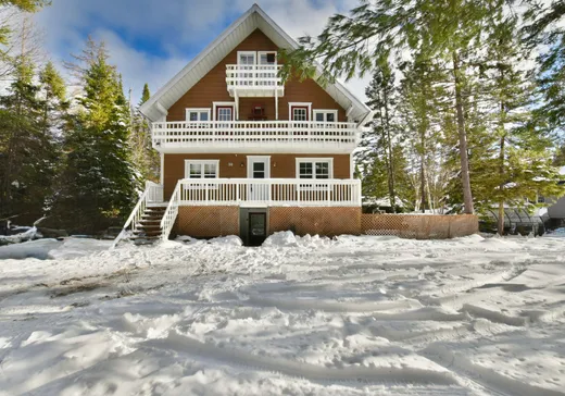 Two or more stories for sale - 30 Rue du Guerrier, Sainte-Marguerite-du-Lac-Masson, J0T1L0