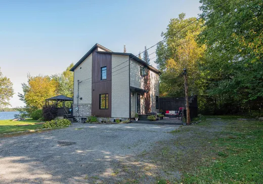 Two or more stories for sale - 39 Ch. de la Baie-Jolie, Val-d'Or, J9P4P5