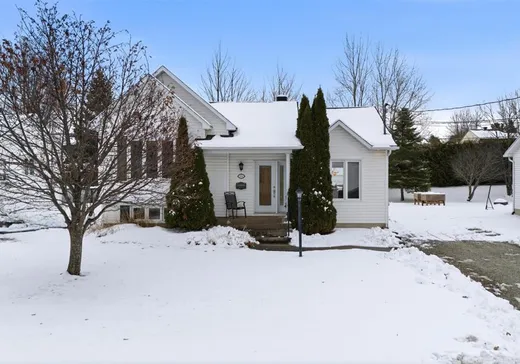 Split-level for sale - 196 Rue des Orioles, Sherbrooke, J1R0M8