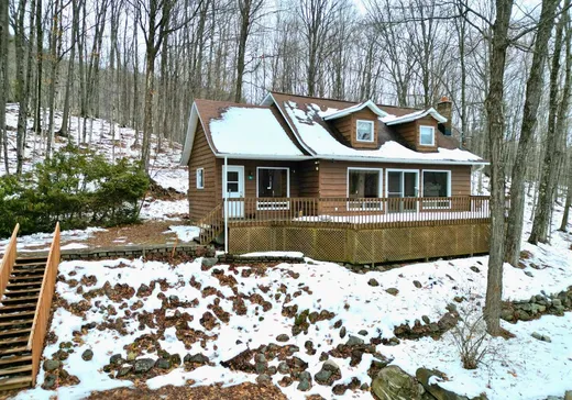 Un étage et demi à vendre - 4 Ch. de l'Agapê, Eastman, J0E1P0