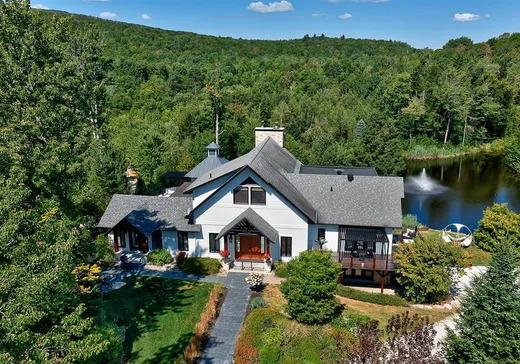 Maison à vendre - 8 Chemin ROBERT-SAVOIE, St-Etienne-De-Bolton, J0E 2E0