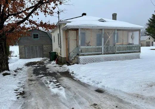 Bungalow à vendre - 2311 Rg Leclerc, Asbestos, J0A1K0