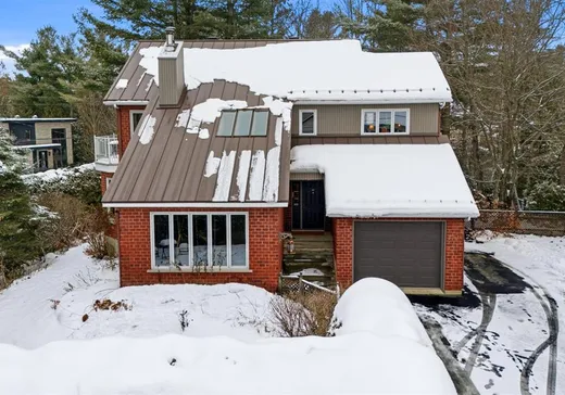 Two or more stories for sale - 2205 Rue du Coteau, Magog, J1X5V1