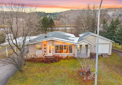 Maison à vendre - 693 Boul. Renault, Beauceville, G5X 1L9