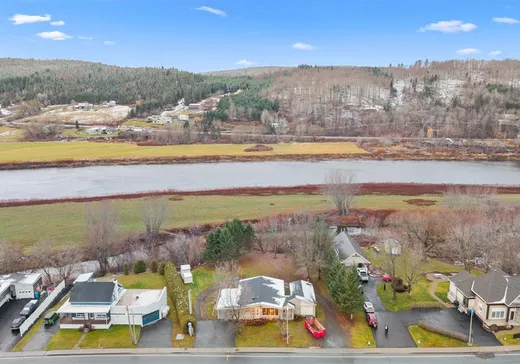 Maison à vendre - 693 Boul. Renault, Beauceville, G5X 1L9