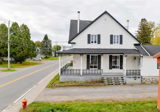 House for sale - 540 Rue Houde, Saint-Célestin, J0C 1G0