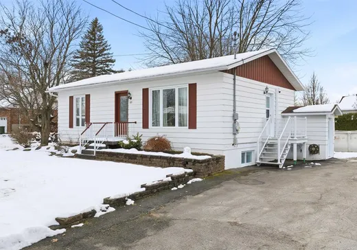 House for sale - 209 Rue de l'Église, Ste-Genevieve-De-Batiscan, G0X 2R0