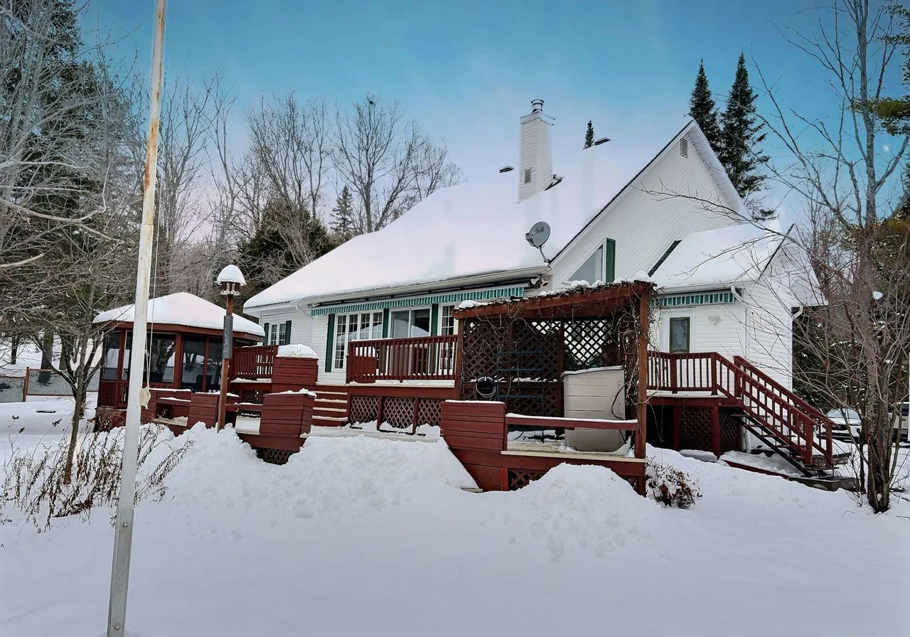 32 Ch. Dubois — photo 1