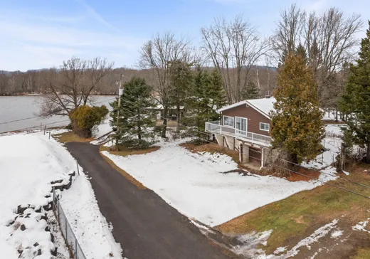 House for sale - 45 14e Avenue, Mandeville, J0K 1L0