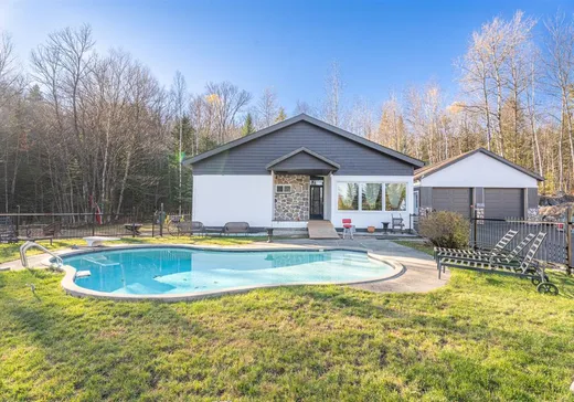 Bungalow for sale - 23 Rue du Sentier-du-Sommet, Sainte-Marguerite-du-Lac-Masson, J0T1L0