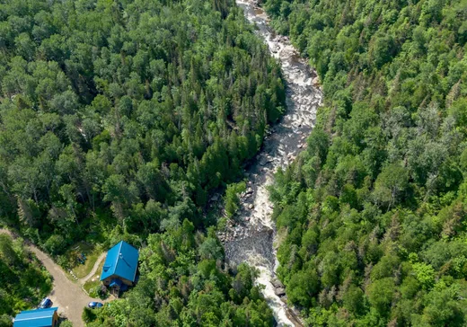 Maison à vendre - 3-5 Chemin de la Cinquième Chute, St-Simeon, G0T 1X0