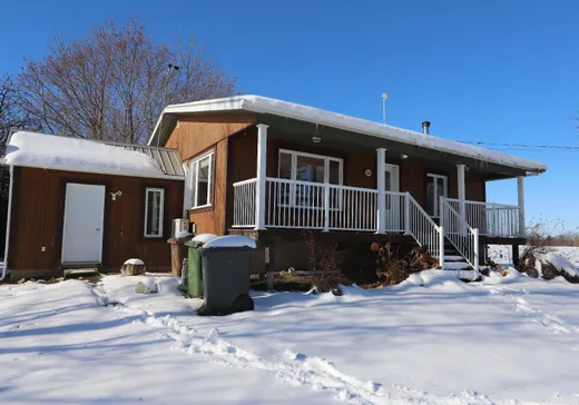 Maison à étages à vendre - 1194 Rg Bourgchemin O., Saint-Hugues, J0H1N0