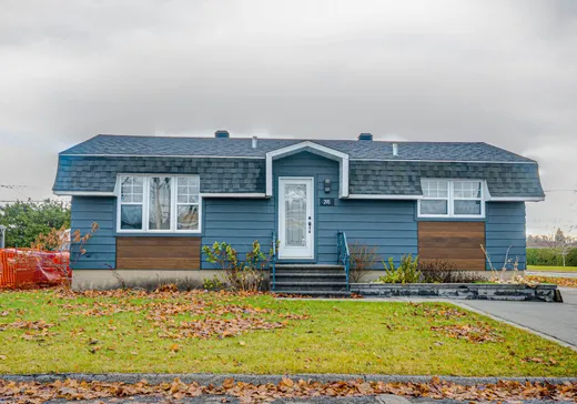 Maison à étages à vendre - 295 Rue Marie-Rose, Salaberry-de-Valleyfield, J6T5T5