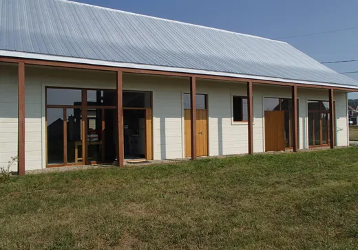 Two or more stories for sale - 123 Rue de la Rivière, Saint-Irénée, G0T1V0