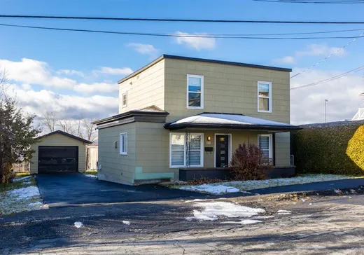 Two or more stories for sale - 4619 Rue Bécigneul, Lac-Mégantic, G6B1W9