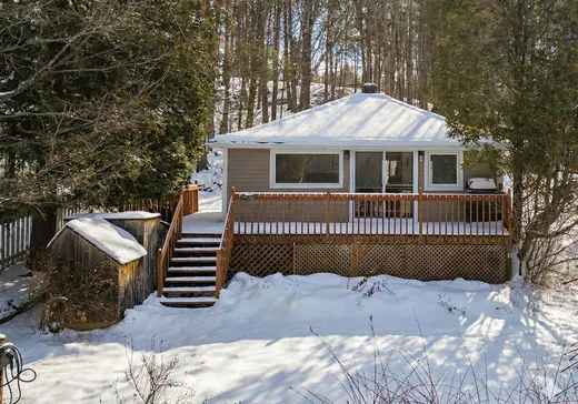 Bungalow for sale - 42 Rue de l'Épervière, Magog, J1X6G7