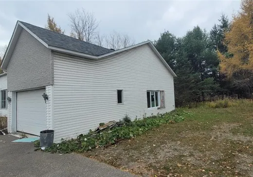 Maison à vendre - 1137 Ch. de la Rivière-du-Nord, Saint-Jérôme, J7Y 5H1