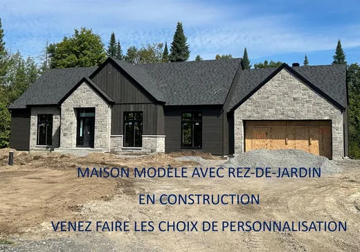 Bungalow à vendre - 1608 Ch. des Achillées, Saint-Sauveur, J0R1K0