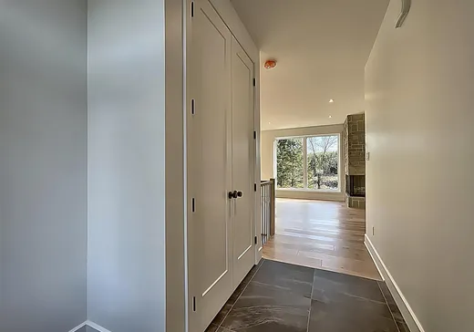 Maison à vendre - 1608 Ch. des Achillées, Saint-Sauveur, J0R 1K0