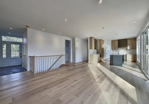 Maison à vendre - 1608 Ch. des Achillées, Saint-Sauveur, J0R 1K0