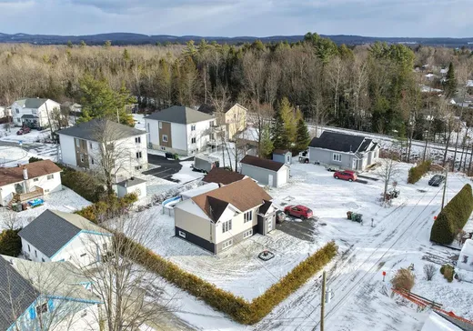Maison à vendre - 160 Rue de l'Ancêtre, Sherbrooke, J1N 3L4