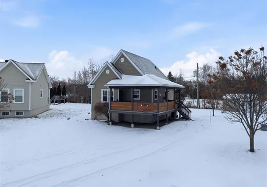 Maison à vendre - 175 Rue des Astilbes, St-Joachim-De-Courval, J1Z 2L7