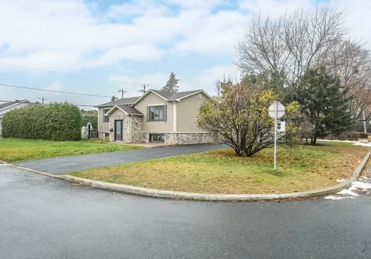 Maison à vendre - 990 Rue Lapointe, Beloeil, J3G 3S3