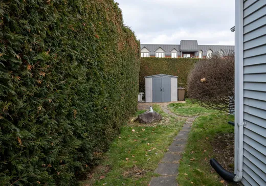 House for sale - 380 1re Avenue, Saint-Jean-sur-Richelieu, J2X 2E7