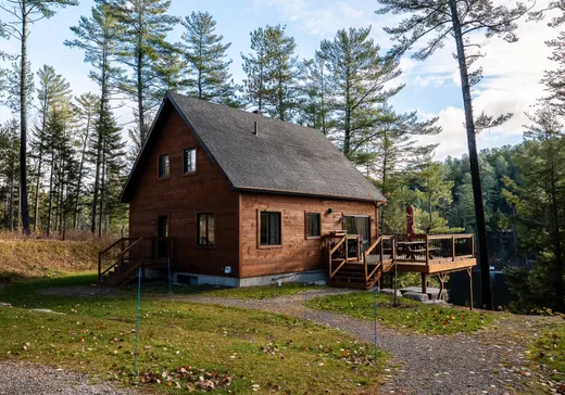 Maison à étages à vendre - 14 Ch. du Huard, Lac-du-Cerf, J0W1S1