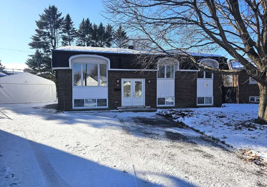 Maison à étages à vendre - 14 Place Dupuis, Le Gardeur, J5Z3C2