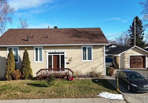 Maison à étages à vendre - 1206 Rue Fecteau, Sept-Îles, G4R1B7