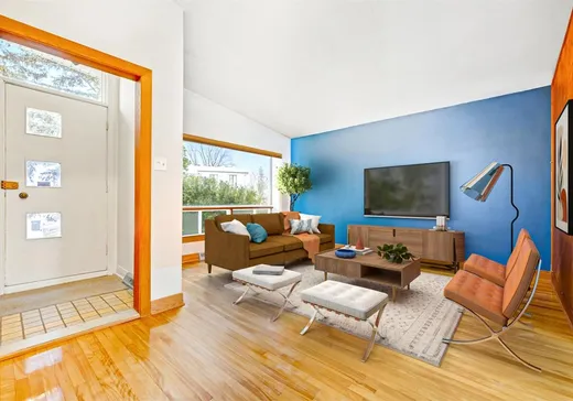 Maison à vendre - 728 Rue Beaugrand, Laval (Duvernay), H7E 2Z9