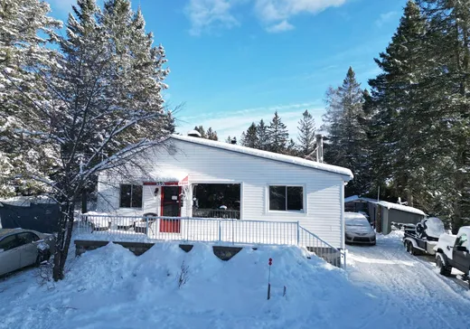 Bungalow à vendre - 591 Rue King, Mont-Blanc, J0T2G0