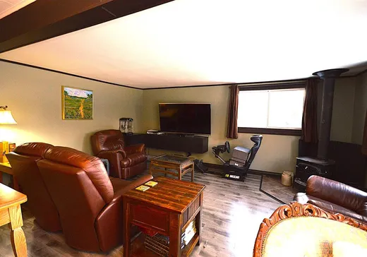 Maison à vendre - 591 Rue King, Mont-Blanc, J0T 2G0