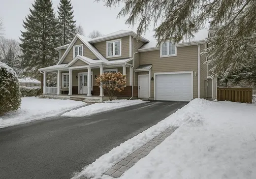 Maison à étages à vendre - 75 Av. Ste-Marguerite, Saint-Sauveur, J0R1R5