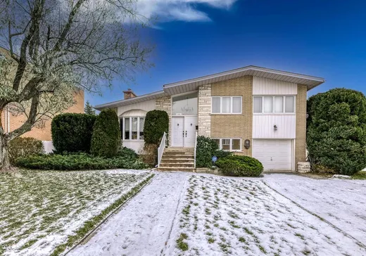 Paliers multiples à vendre - 4304 7e Rue, Laval (Chomedey), H7W2B3