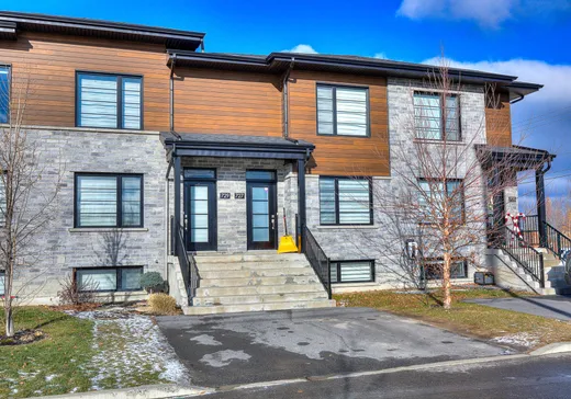 Two or more stories for sale - 727 Boul. Cadieux, Beauharnois, J6N2E9