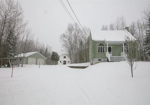 Un étage et demi à vendre - 3750 Ch. Rhéaume, Sherbrooke, J1R0A2