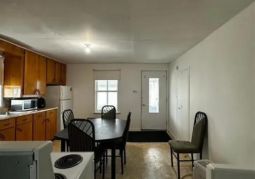 Maison à vendre - 357 Rue St-Paul, La Tuque, G9X 2A3