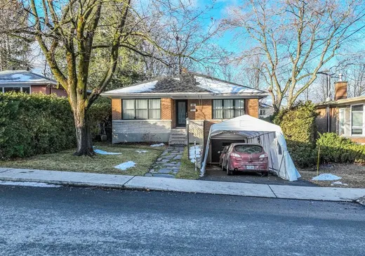 Bungalow à vendre - 281 Rue Chartier, Sherbrooke, J1J3B1