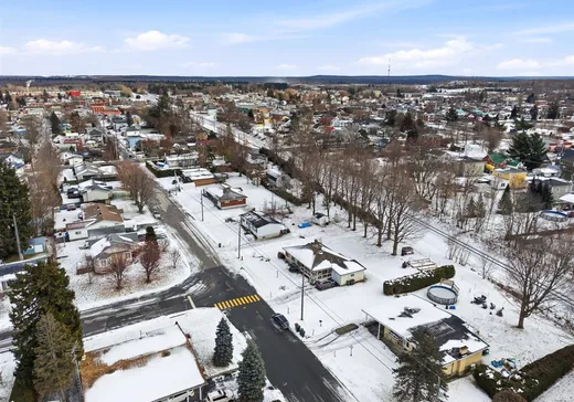 Maison à vendre - 1529 Rue Beaugrand, Acton Vale, J0H 1A0