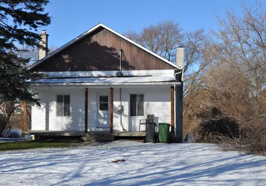 Bungalow à vendre - 3620 Rue St-Pierre O., Saint-Hyacinthe, J2T1M6