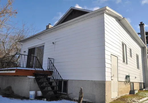 Maison à vendre - 3620 Rue St-Pierre O., Saint-Hyacinthe, J2T 1M6