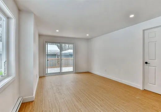 House for sale - 150 Rue Lavertu, Saint-Calixte, J0K 1Z0