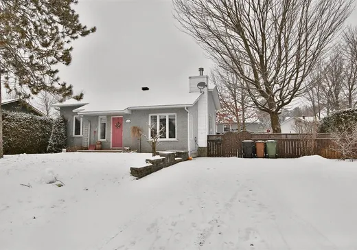 Maison à vendre - 1370 Rue Bernier, Acton Vale, J0H 1A0