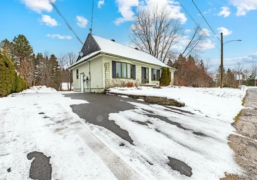 Bungalow for sale - 30-30A Rue Giguère, Sainte-Agathe-des-Monts, J8C1V6