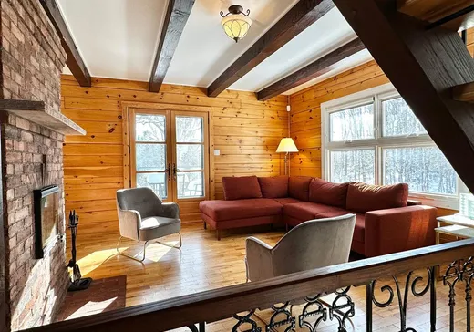 Maison à vendre - 2178 Ch. de la Gare, Val Morin, J0T 2R0