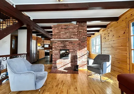 Maison à vendre - 2178 Ch. de la Gare, Val Morin, J0T 2R0